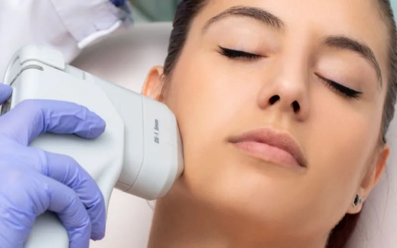 High Intensity Focused Ultrasound (HIFU) Non-surgical Face Slimming